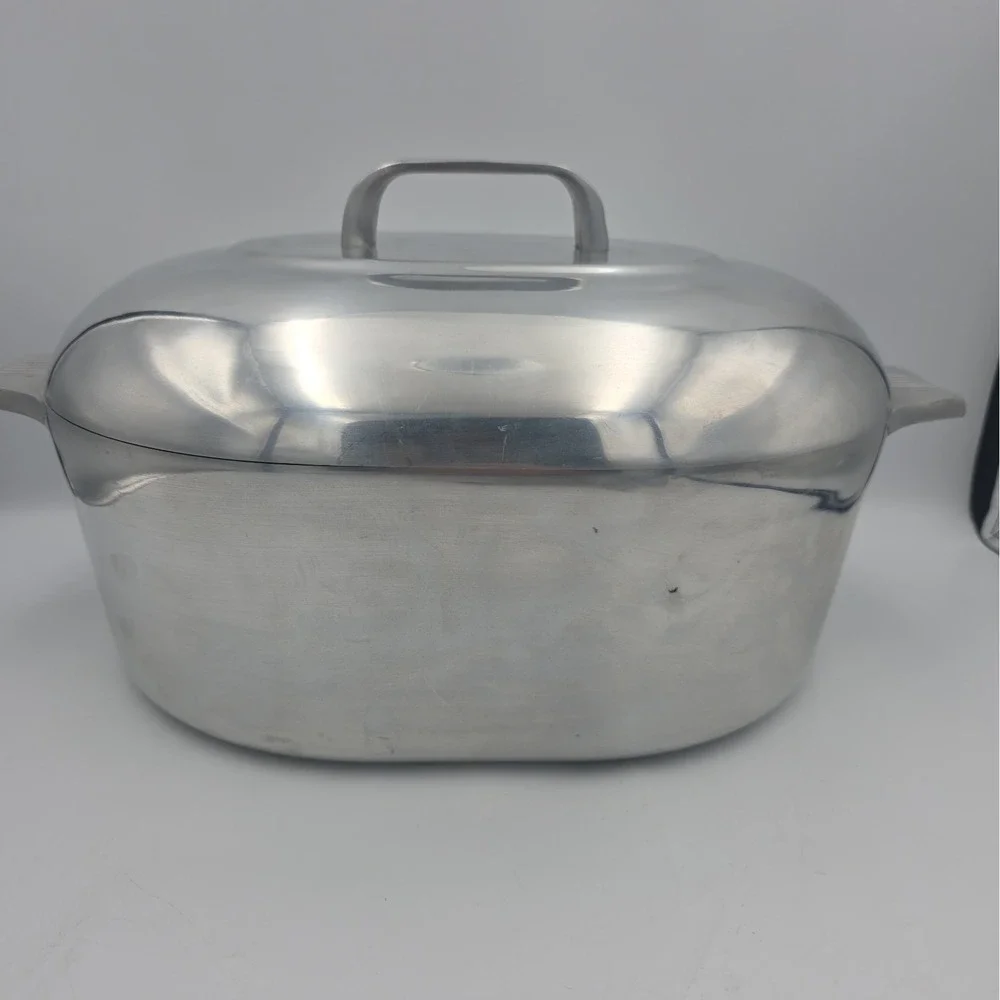 VTG Wagner Ware Magnalite Sidney-O 8 Qt Oval Roaster 4265-P, with Trivet Clean!